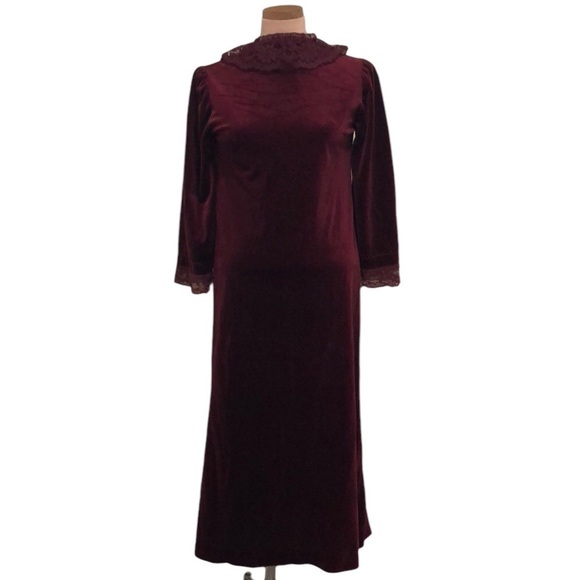 Vintage Dresses & Skirts - Vintage Maxi Dress Size 6 Burgundy Velvet Floral Lace High Neck